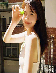 渔船上的一父三女